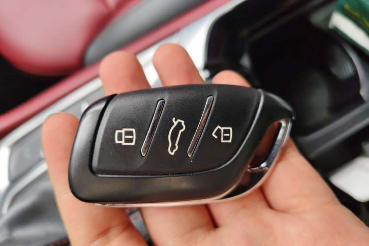Used MG HS 2018 30T Automatic 2WD Trophy Hormone-Driven Edition China V Standard Vehicle Key