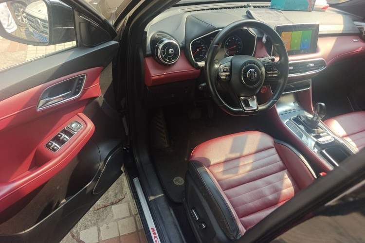 Used MG HS 2019 20T Automatic Two-Wheel Drive Trophy Super Sport Version China VI Standard Driver Seat