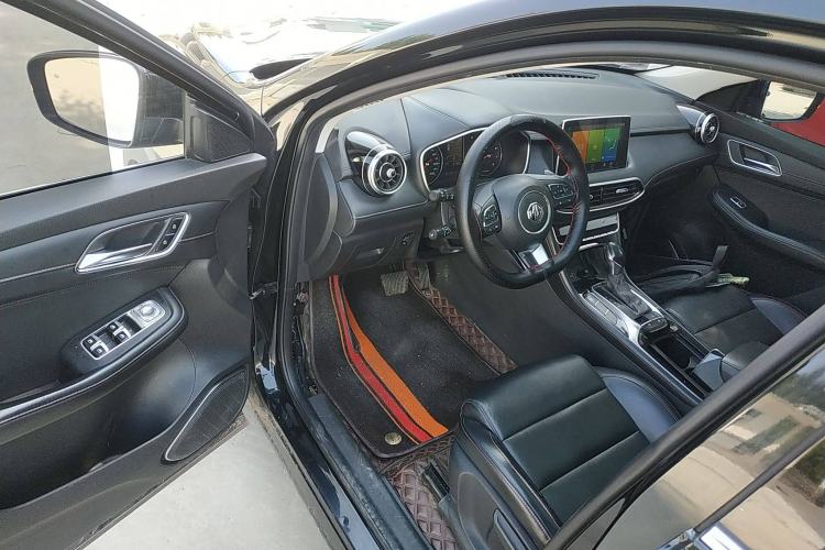 Used MG HS 2019 20T Automatic Two-Wheel Drive Luxury Edition China VI Standard Driver Seat