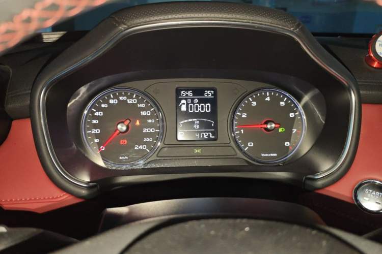 Used MG HS 2019 20T Automatic Two-Wheel Drive Trophy Super Sport Version China VI Standard Instrument Cluster