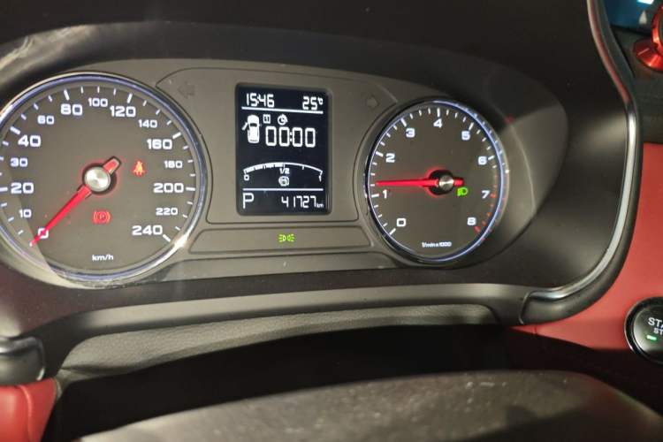 Used MG HS 2019 20T Automatic Two-Wheel Drive Trophy Super Sport Version China VI Standard Odometer Close Up