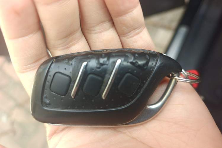Used MG HS 2019 20T Automatic Two-Wheel Drive Trophy Super Sport Version China VI Standard Vehicle Key