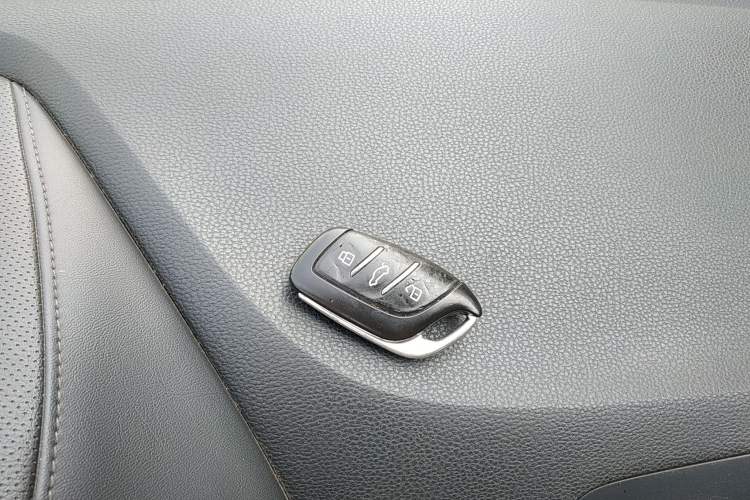 Used MG HS 2019 20T Automatic Two-Wheel Drive Luxury Edition China VI Standard Vehicle Key