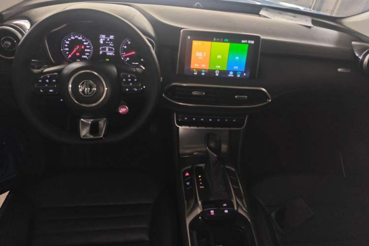 Used MG HS 2019 20T Automatic Two-Wheel Drive Trophy Super Sport Version China VI Standard Center Console