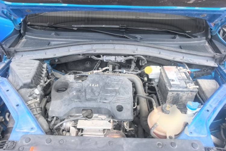 Used MG HS 2019 20T Automatic Two-Wheel Drive Trophy Super Sport Version China VI Standard Engine Bay