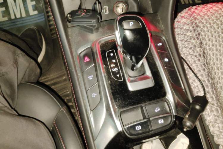 Used MG HS 2019 30T Automatic 2WD Trophy Supreme Edition China VI Standard Gear Lever