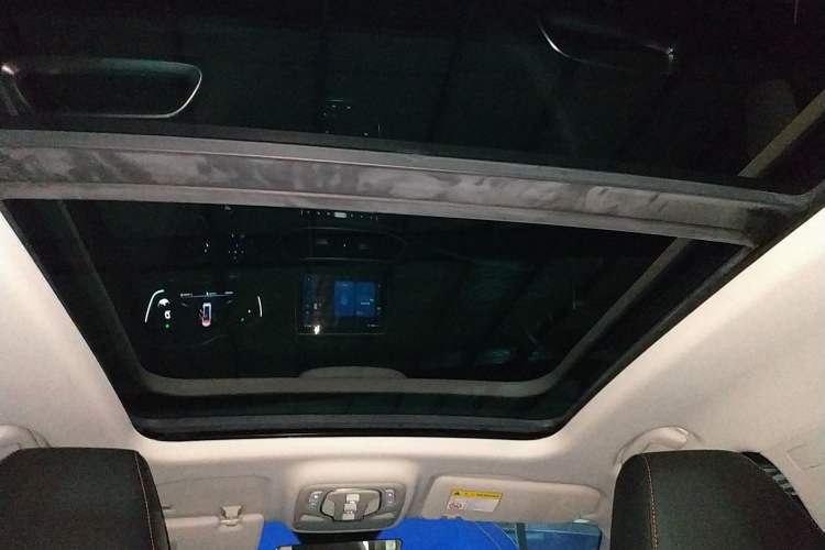 Used MG HS 2019 20T Automatic Two-Wheel Drive Trophy Super Sport Version China VI Standard Headliner
