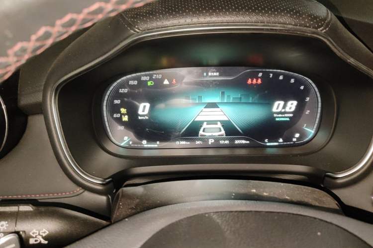 Used MG HS 2019 30T Automatic 2WD Trophy Supreme Edition China VI Standard Instrument Cluster