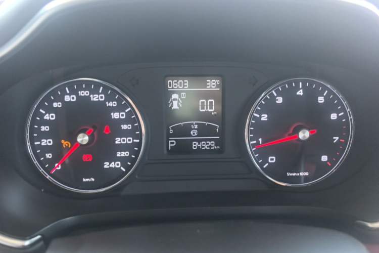 Used MG HS 2019 20T Automatic Two-Wheel Drive Trophy Super Sport Version China VI Standard Instrument Cluster