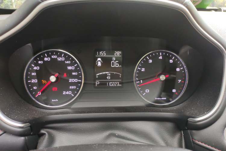 Used MG HS 2019 20T Automatic Two-Wheel Drive Luxury Edition China VI Standard Instrument Cluster