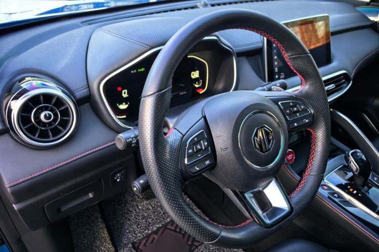 Used MG HS 2019 20T Automatic Two-Wheel Drive Trophy Super Sport Version China VI Standard Interior 2