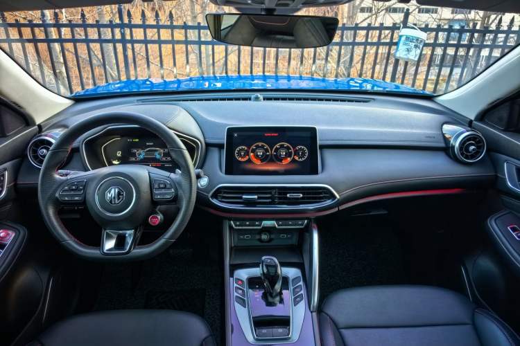Used MG HS 2019 20T Automatic Two-Wheel Drive Trophy Super Sport Version China VI Standard Interior 5