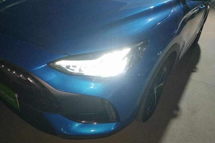 Used MG HS 2019 20T Automatic Two-Wheel Drive Trophy Super Sport Version China VI Standard Left Front Headlight