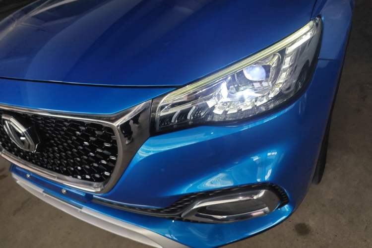 Used MG HS 2019 20T Automatic Two-Wheel Drive Trophy Super Sport Version China VI Standard Left Front Headlight