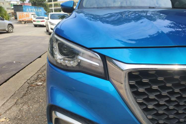 Used MG HS 2019 20T Automatic Two-Wheel Drive Luxury Edition China VI Standard Right Front Headlight