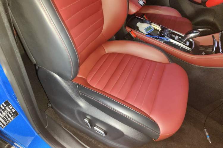 Used MG HS 2019 30T Automatic 2WD Trophy Enhanced Version China VI Standard Right Front Seat
