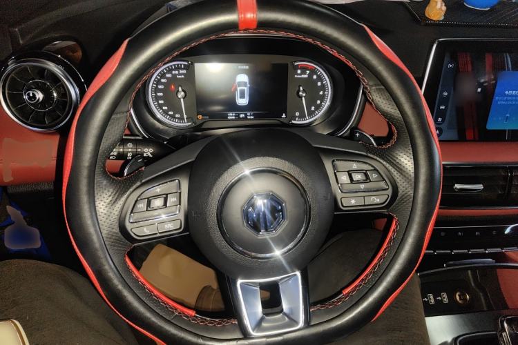 Used MG HS 2019 30T Automatic 2WD Trophy Enhanced Version China VI Standard Steering Wheel