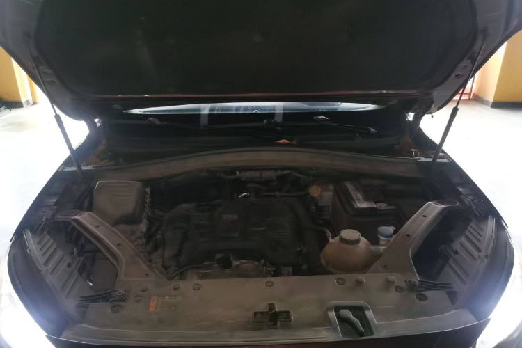 Used MG HS 2019 20T Automatic Two-Wheel Drive Trophy Super Sport Version China VI Standard Engine Bay