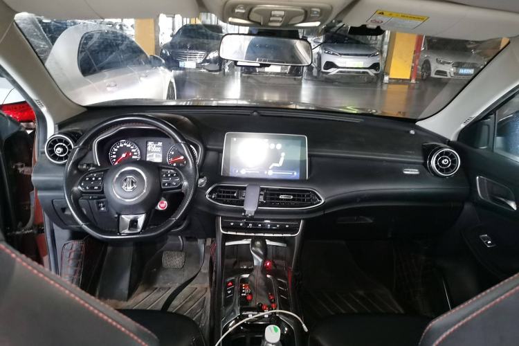 Used MG HS 2019 20T Automatic Two-Wheel Drive Trophy Super Sport Version China VI Standard Interior 2