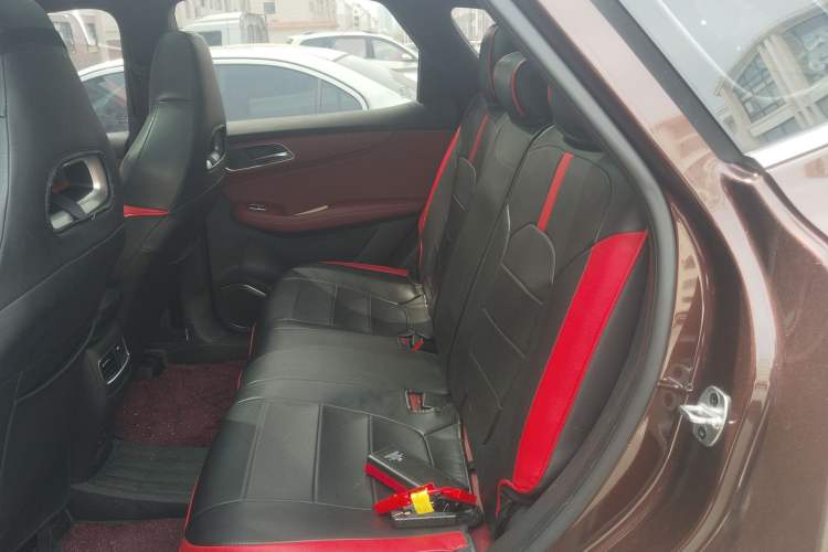 Used MG HS 2019 20T Automatic Two-Wheel Drive Trophy Super Sport Version China VI Standard Left Rear Seat