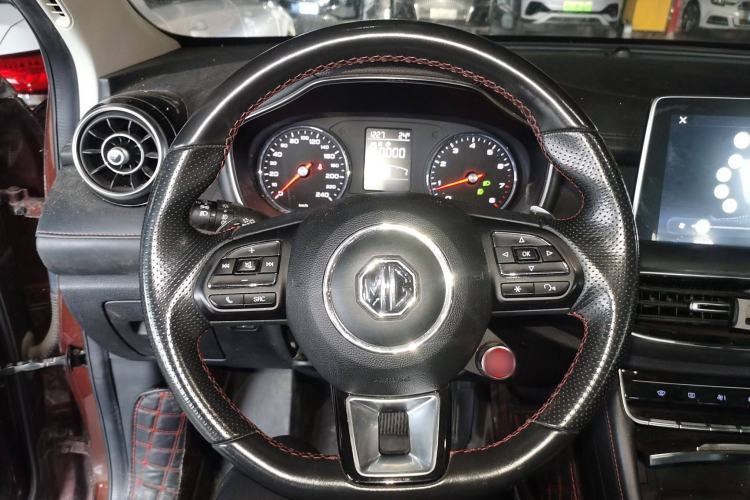 Used MG HS 2019 20T Automatic Two-Wheel Drive Trophy Super Sport Version China VI Standard Steering Wheel