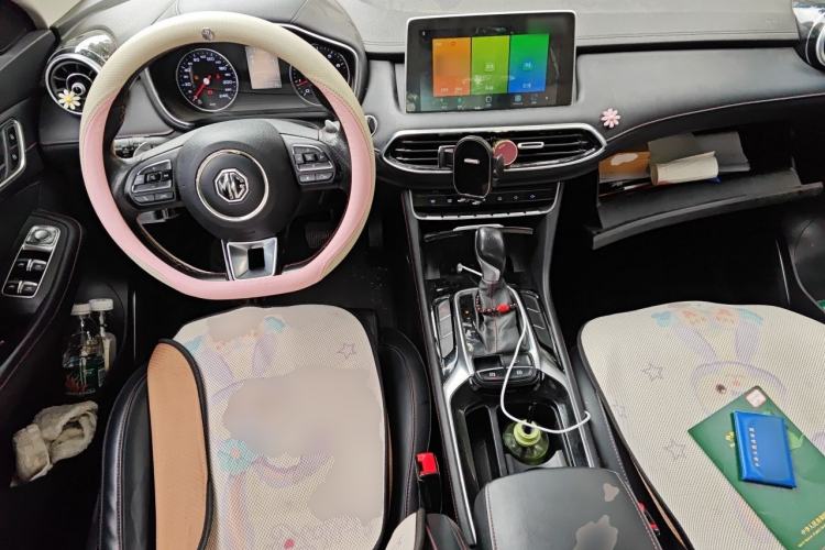 Used MG HS 2019 20T Automatic Two-Wheel Drive Luxury Edition China VI Standard Center Console