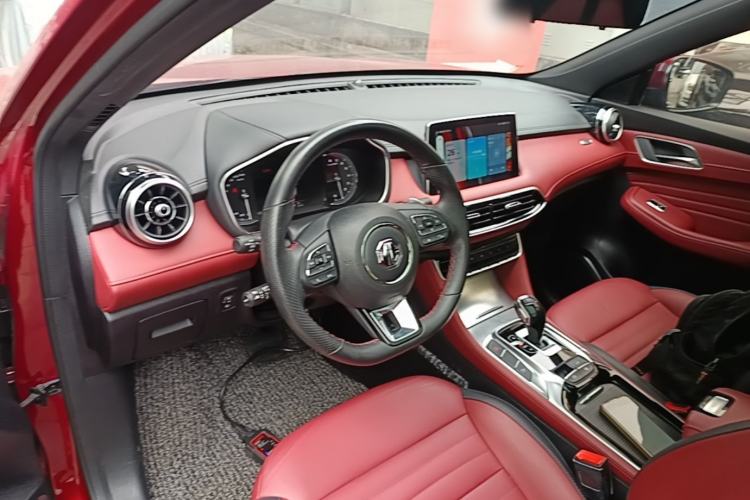 Used MG HS 2019 30T Automatic 2WD Trophy Enhanced Version China VI Standard Center Console
