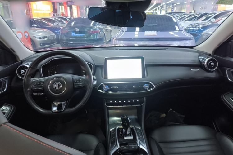 Used MG HS 2019 30T Automatic 2WD Trophy Enhanced Version China VI Standard Center Console