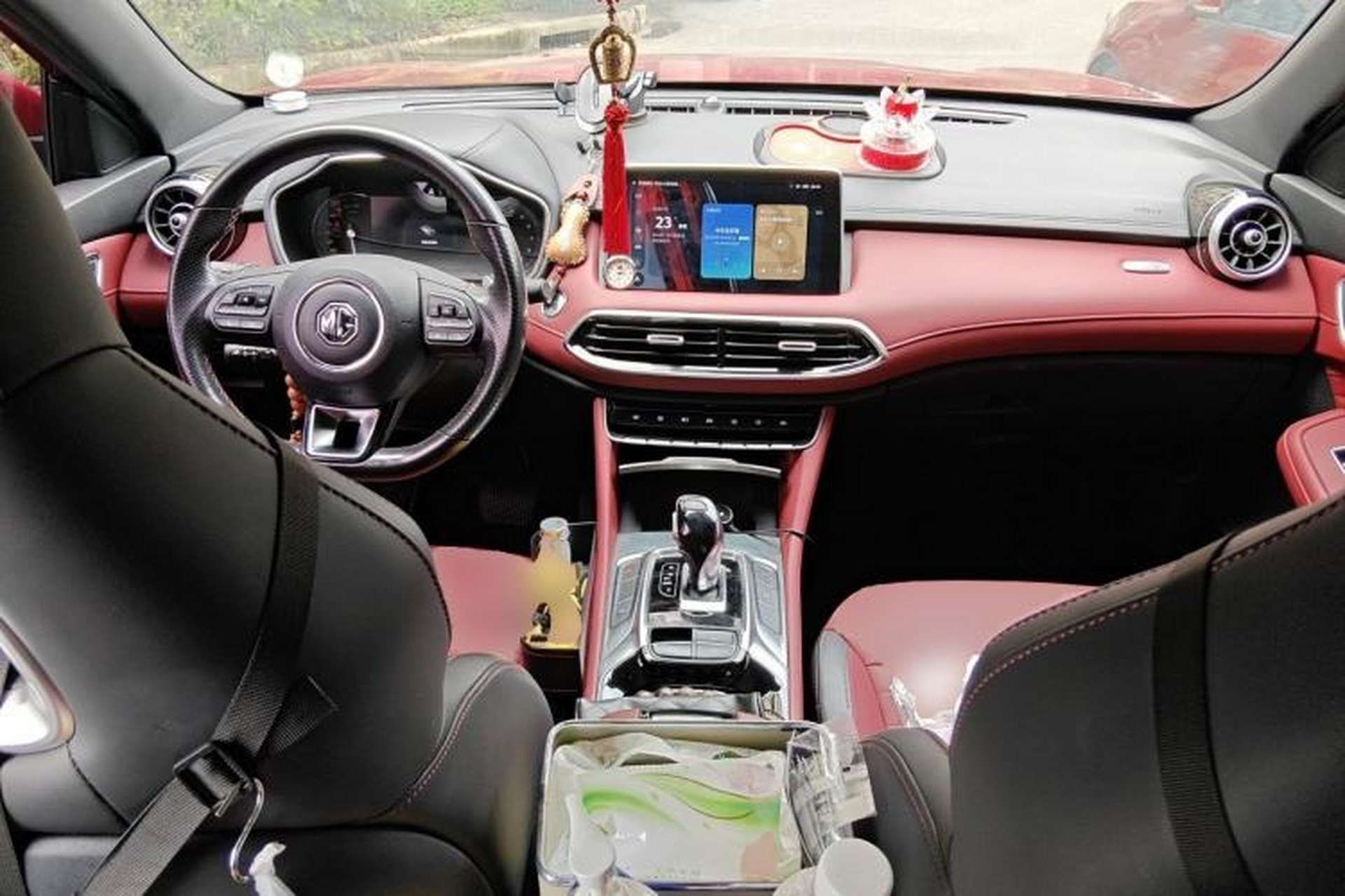 Used MG HS 2019 30T Automatic 2WD Trophy Enhanced Version China VI Standard Center Console