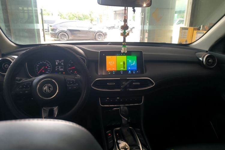 Used MG HS 2019 20T Automatic Two-Wheel Drive Luxury Edition China VI Standard Center Console