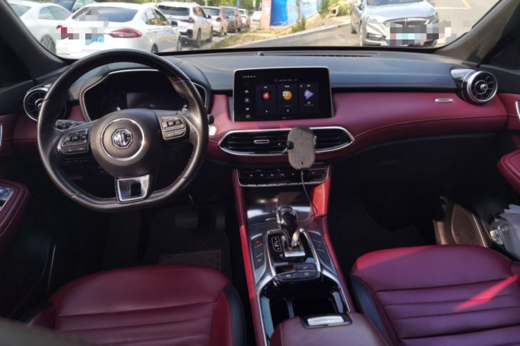 Used MG HS 2019 30T Automatic 2WD Trophy Enhanced Version China VI Standard Center Console