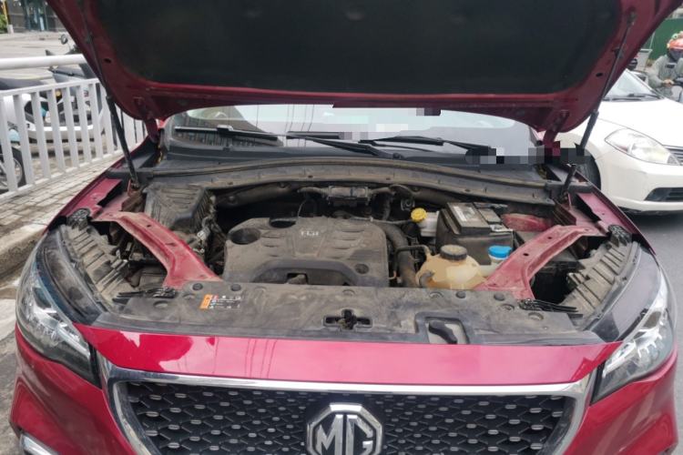 Used MG HS 2019 20T Automatic Two-Wheel Drive Trophy Super Sport Version China VI Standard Engine Bay