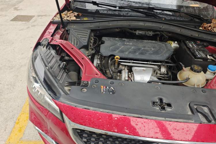 Used MG HS 2019 30T Automatic 2WD Trophy Supreme Edition China VI Standard Engine Bay Right