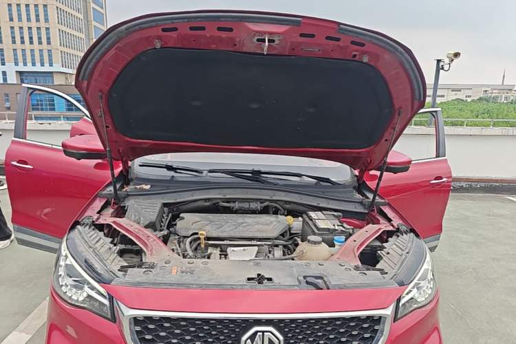 Used MG HS 2019 30T Automatic 2WD Trophy Supreme Edition China VI Standard Engine Bay