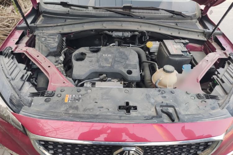 Used MG HS 2019 20T Automatic Two-Wheel Drive Luxury Edition China VI Standard Engine Bay