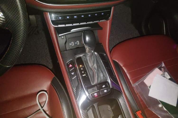 Used MG HS 2019 20T Automatic Two-Wheel Drive Trophy Super Sport Version China VI Standard Gear Lever