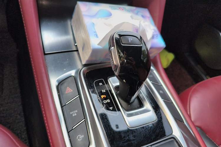 Used MG HS 2019 30T Automatic 2WD Trophy Supreme Edition China VI Standard Gear Lever