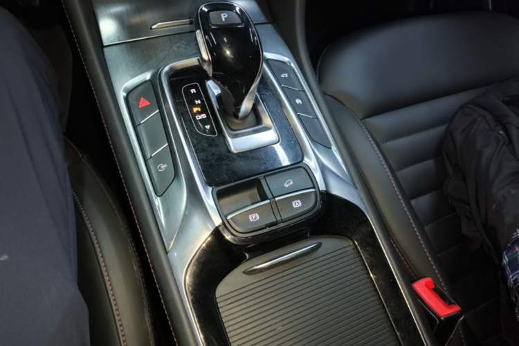 Used MG HS 2019 30T Automatic 2WD Trophy Enhanced Version China VI Standard Gear Lever