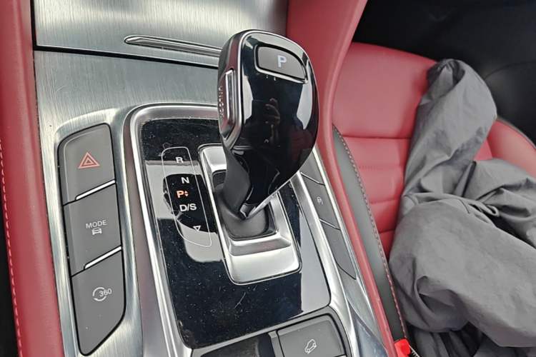 Used MG HS 2019 30T Automatic 2WD Trophy Supreme Edition China VI Standard Gear Lever