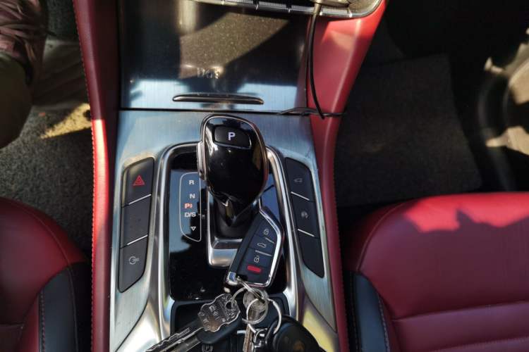 Used MG HS 2019 30T Automatic 2WD Trophy Enhanced Version China VI Standard Gear Lever