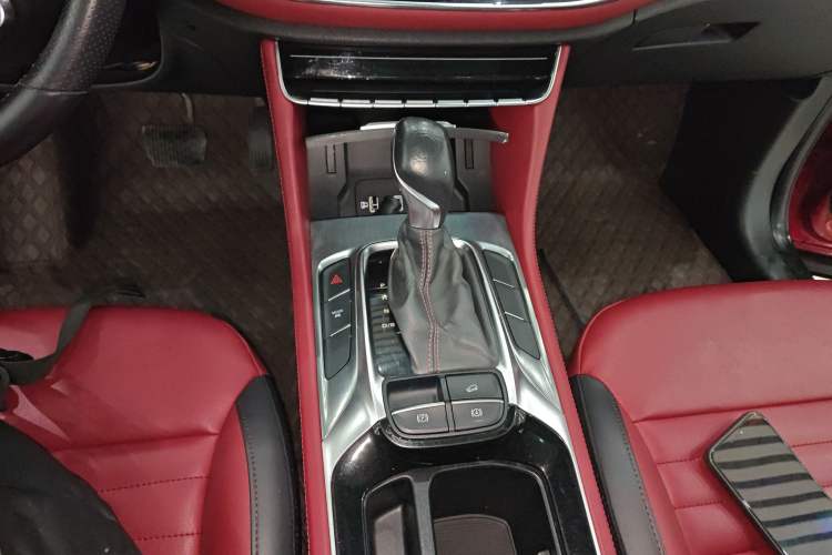 Used MG HS 2019 20T Automatic Two-Wheel Drive Trophy Super Sport Version China VI Standard Gear Lever