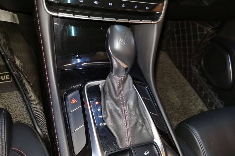 Used MG HS 2019 20T Automatic Two-Wheel Drive Luxury Edition China VI Standard Gear Lever