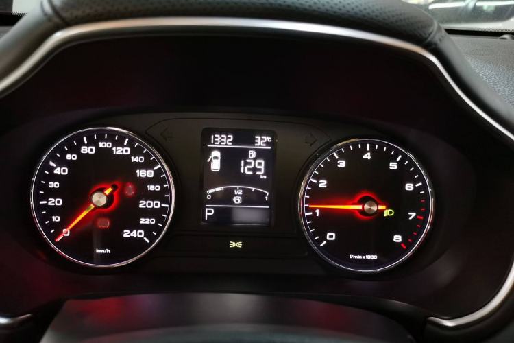Used MG HS 2019 20T Automatic Two-Wheel Drive Luxury Edition China VI Standard Instrument Cluster