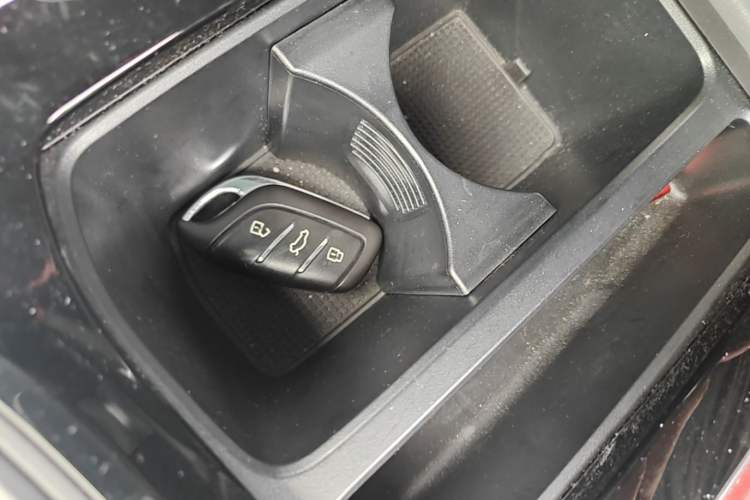 Used MG HS 2019 30T Automatic 2WD Trophy Supreme Edition China VI Standard Interior 1