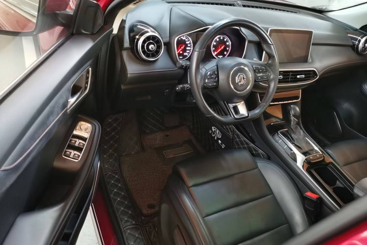 Used MG HS 2019 20T Automatic Two-Wheel Drive Luxury Edition China VI Standard Interior 3