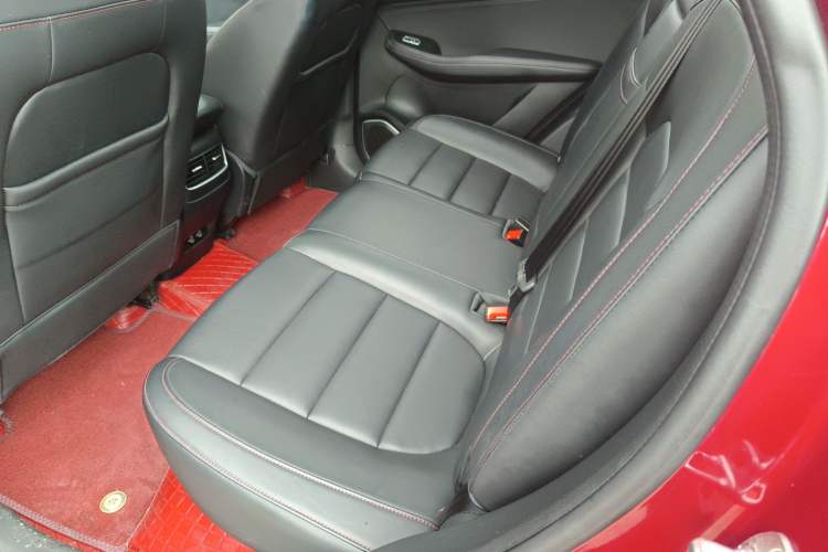Used MG HS 2019 20T Automatic Two-Wheel Drive Luxury Edition China VI Standard Interior 4