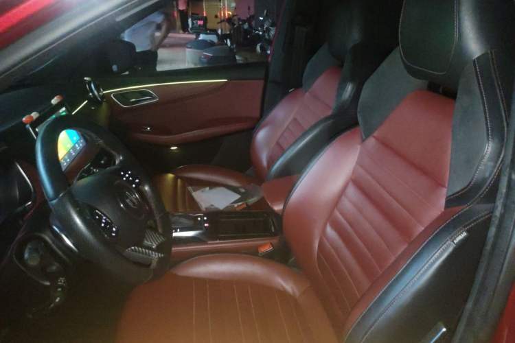 Used MG HS 2019 20T Automatic Two-Wheel Drive Trophy Super Sport Version China VI Standard Left Front Seat