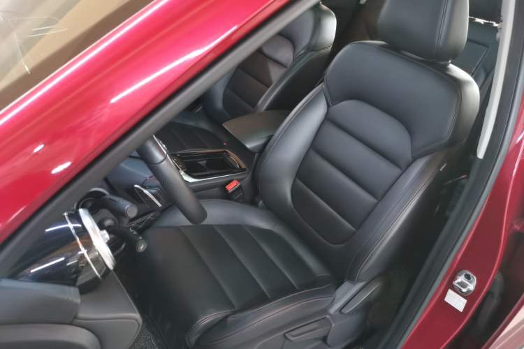 Used MG HS 2019 20T Automatic Two-Wheel Drive Luxury Edition China VI Standard Left Front Seat