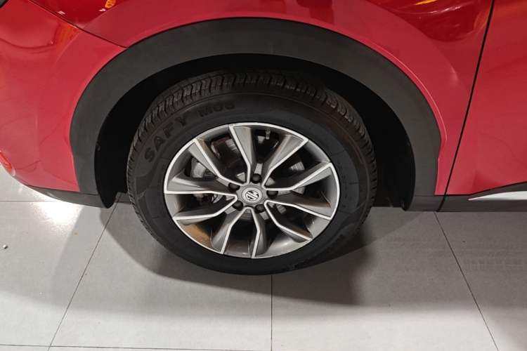 Used MG HS 2019 20T Automatic Two-Wheel Drive Luxury Edition China VI Standard Left Front Wheel Hub