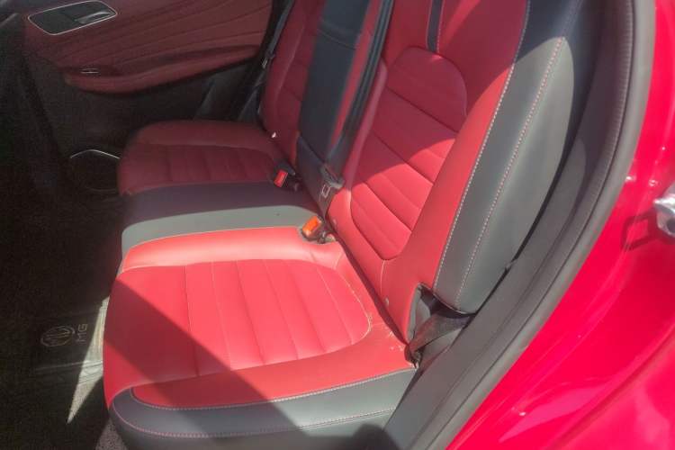 Used MG HS 2019 30T Automatic 2WD Trophy Enhanced Version China VI Standard Left Rear Seat